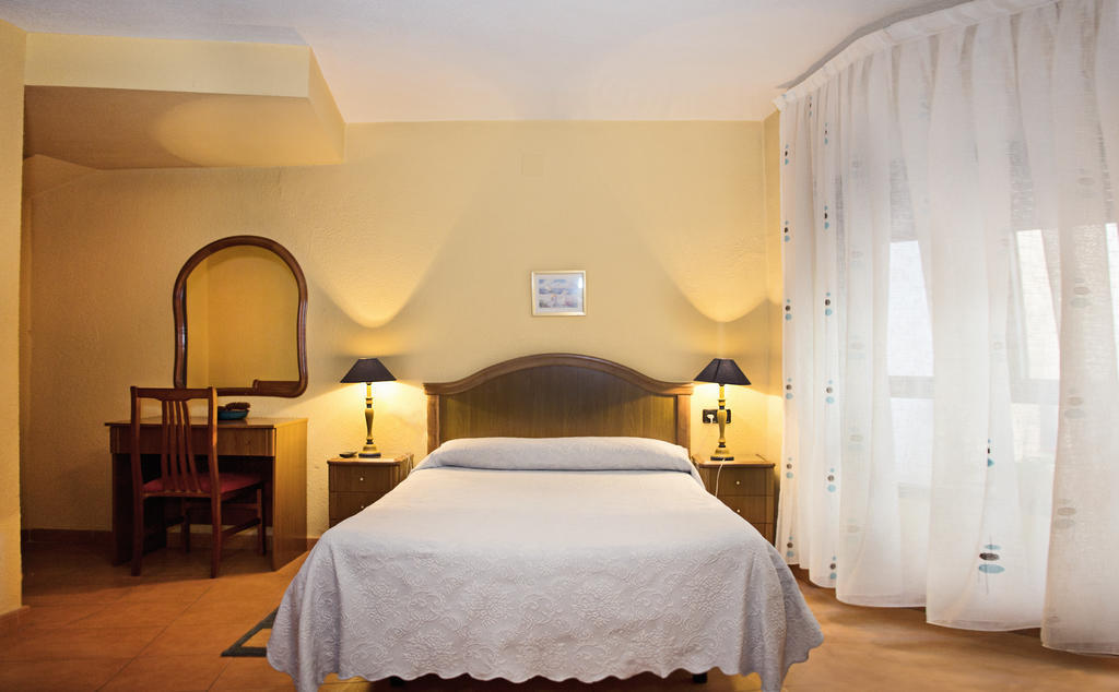 Hostal Guzman El Bueno By Gaiarooms Leon Bilik gambar