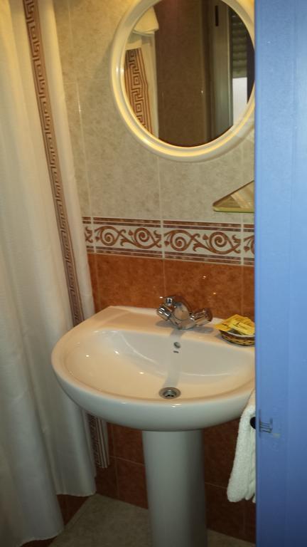 Hostal Guzman El Bueno By Gaiarooms Leon Bilik gambar